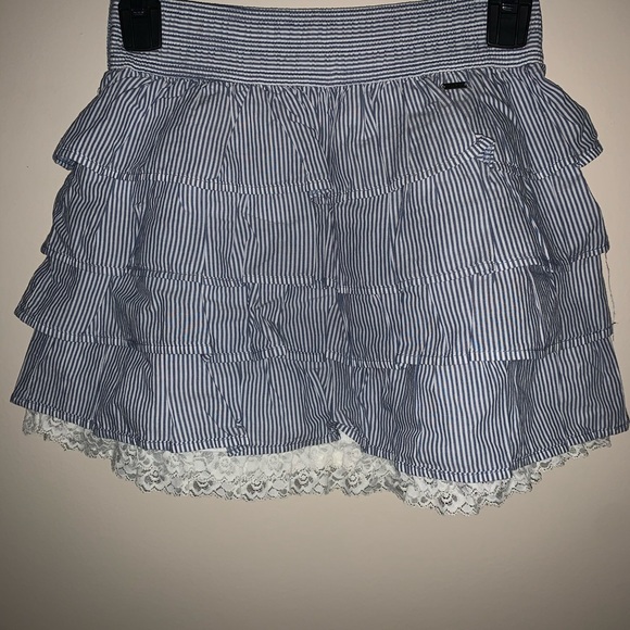 (NWT) HOLLISTER Blue & White Striped Skirt w Lace - Picture 2 of 2